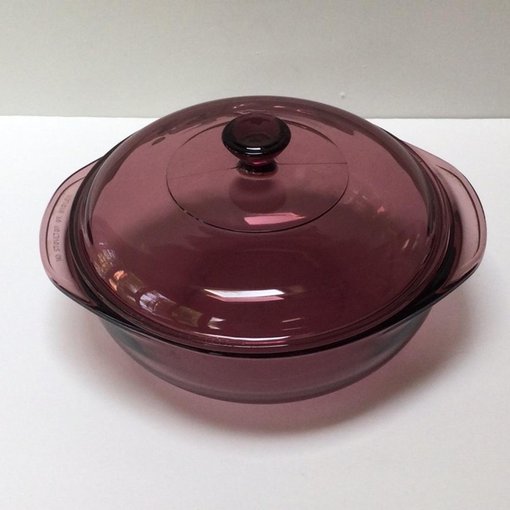 PYREX CORNING 1 1/2 QT CASSEROLE WITH LID VINTAGE CRANBERRY